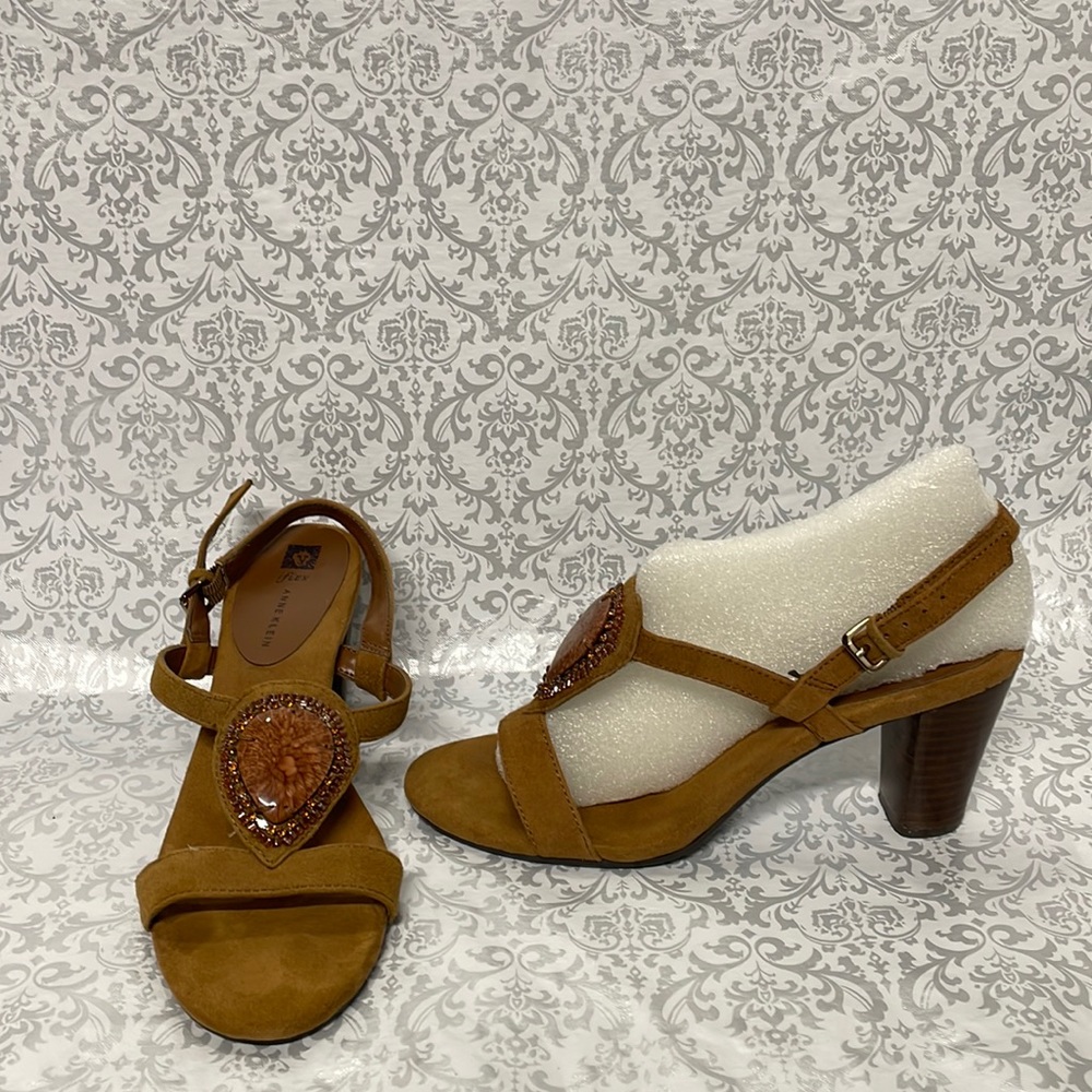 Anne Klein iflex sandals, size 7,  Tan, like new!